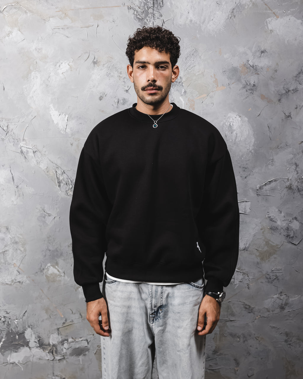 Chaotic stitched crewneck