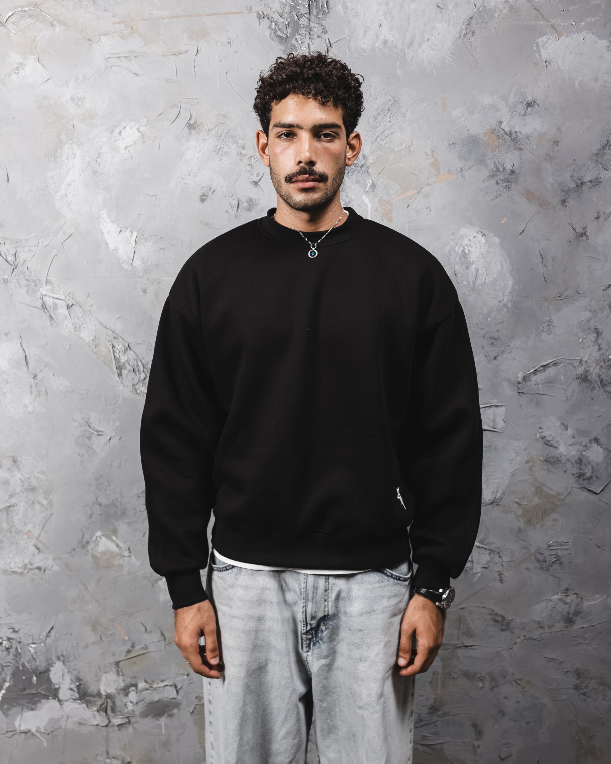 Chaotic stitched crewneck