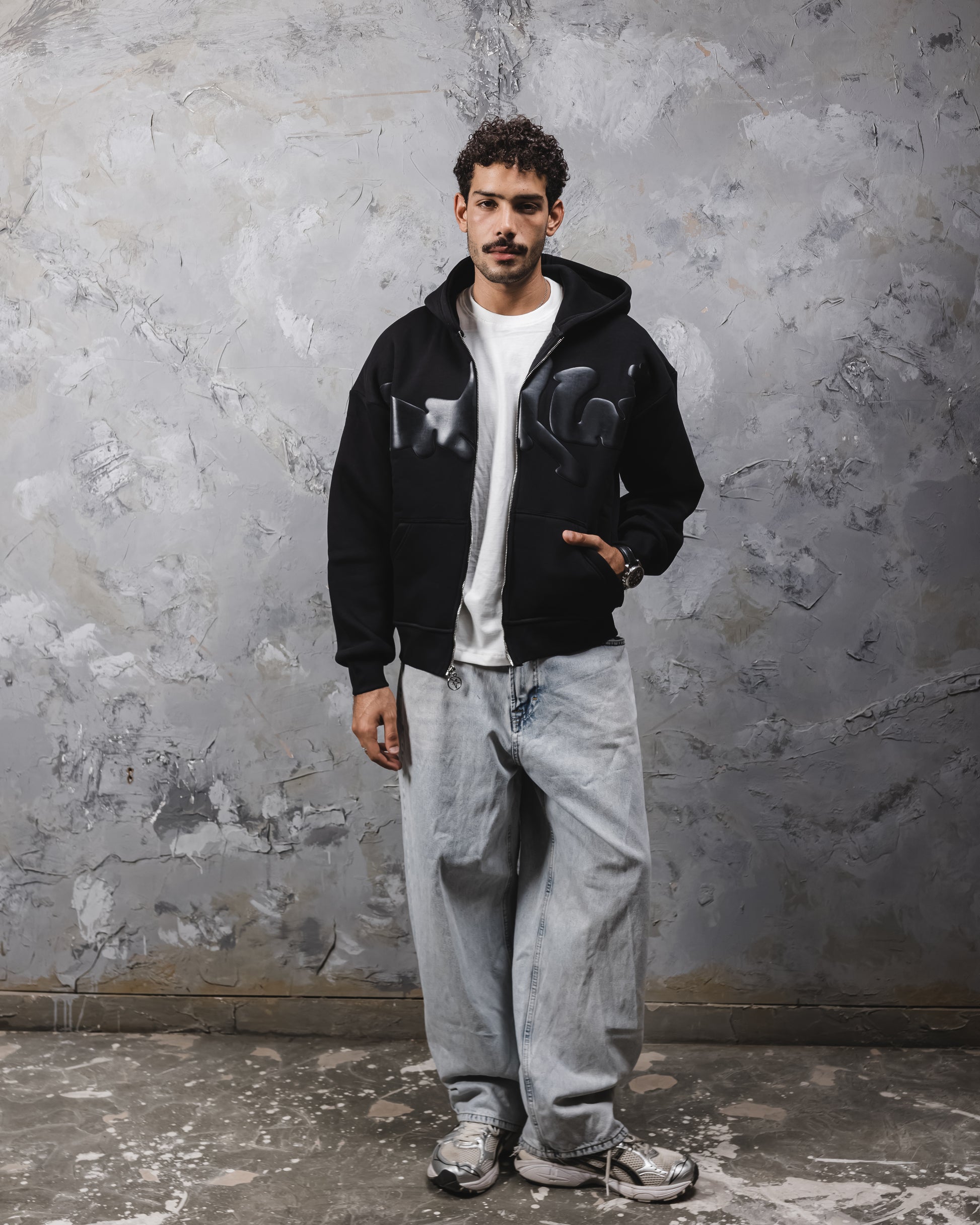 Black puff printed zipup