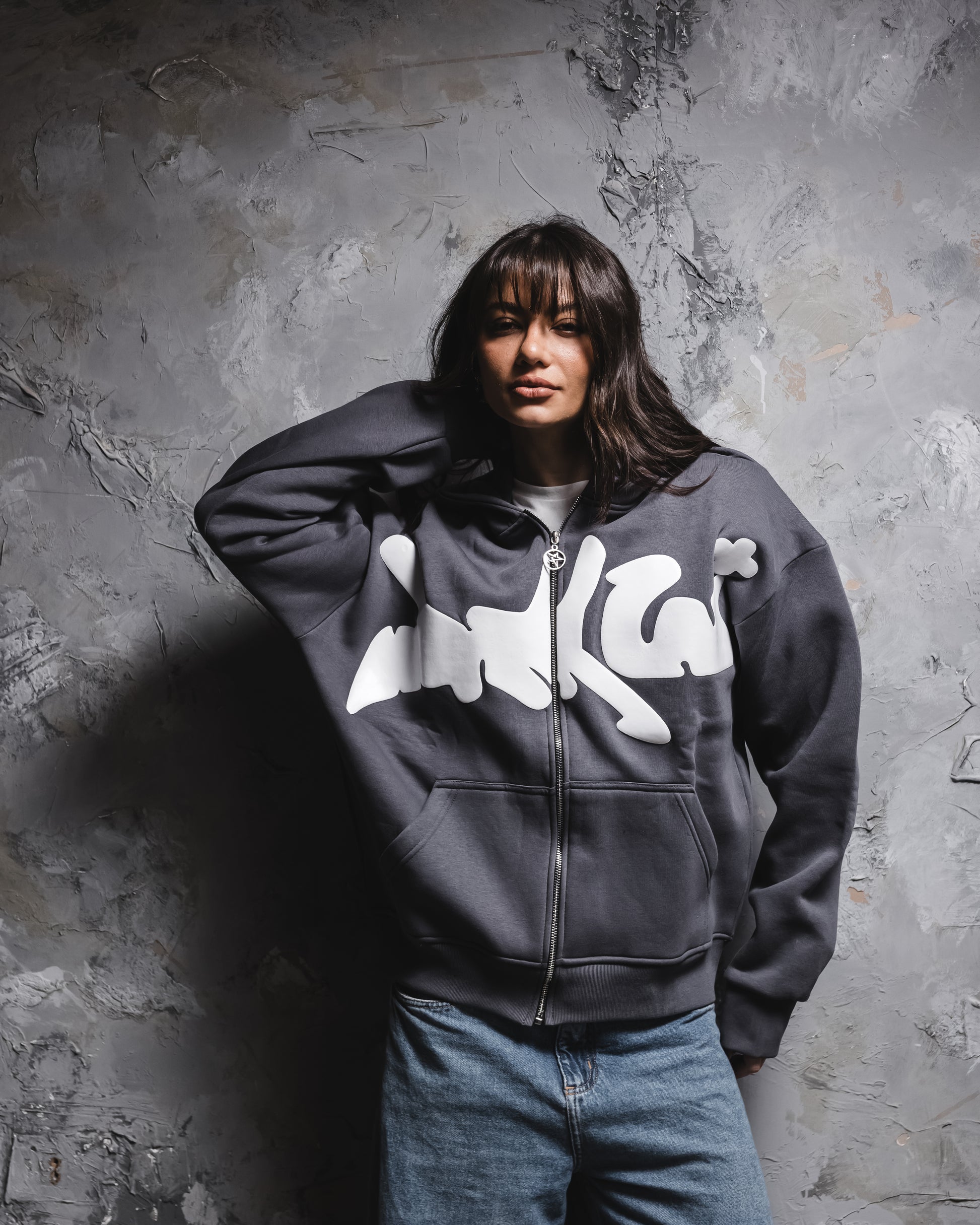 Grey puff printed zipup